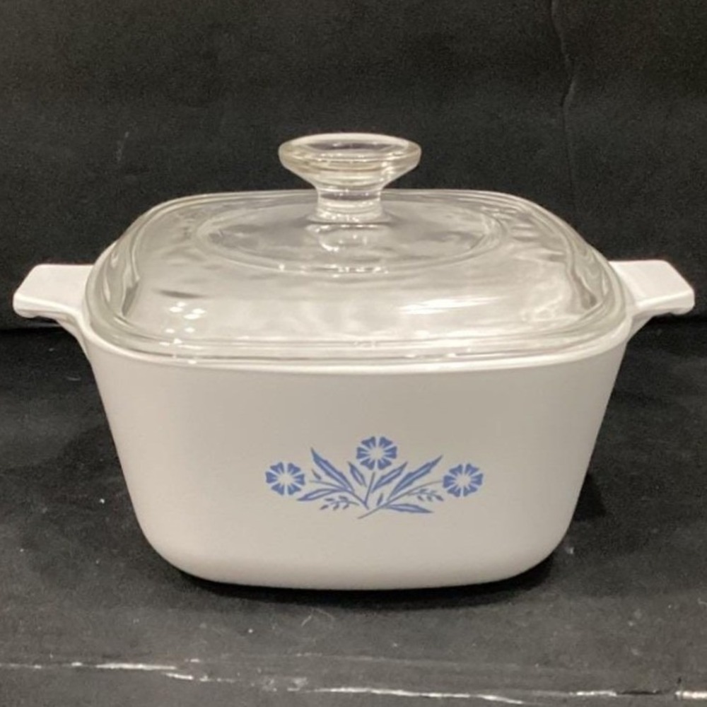 Vintage Corning Ware Blue Cornflower P-1 3/4-B Casserole Dish 1.75 qt with Lid